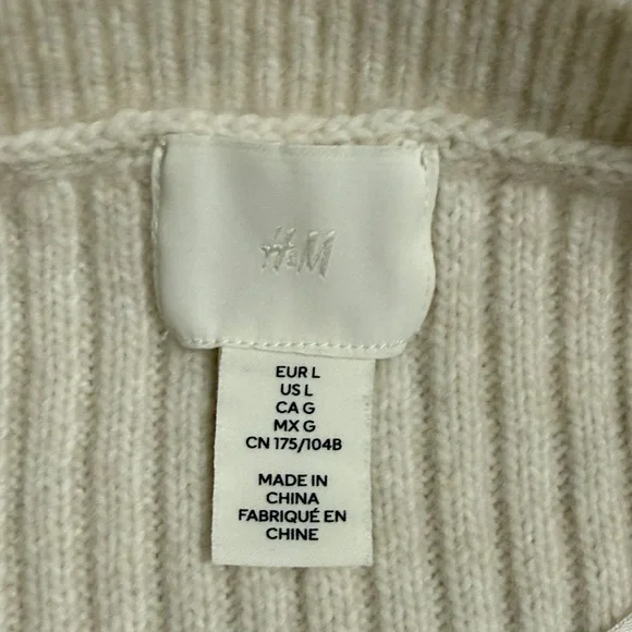 H&M Cream Ribbed Crew Neck Sweater - Picture 3 of 6
